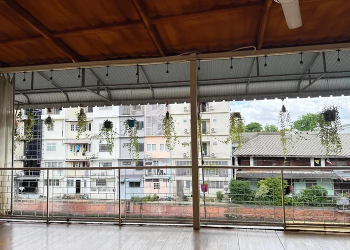 Baan Nampetch Hostel กรุงเทพมหานคร